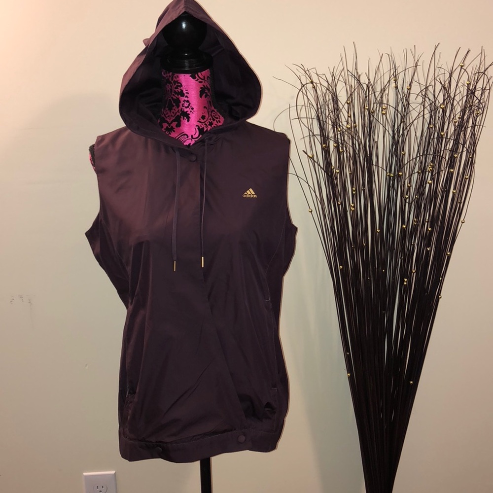 Adidas Vest. Athleisure.